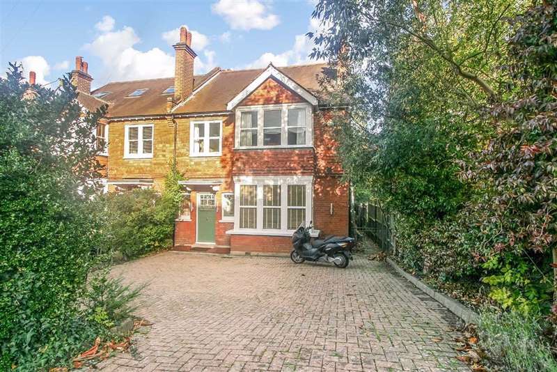 5 Bedroom SemiDetached House For Sale In Dale Road, Purley, Surrey, CR8