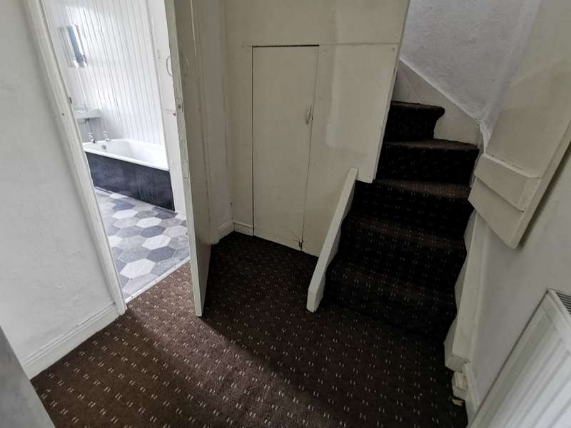 2 Bedroom Terraced House For Sale In Heaton Road, Bradford, BD9