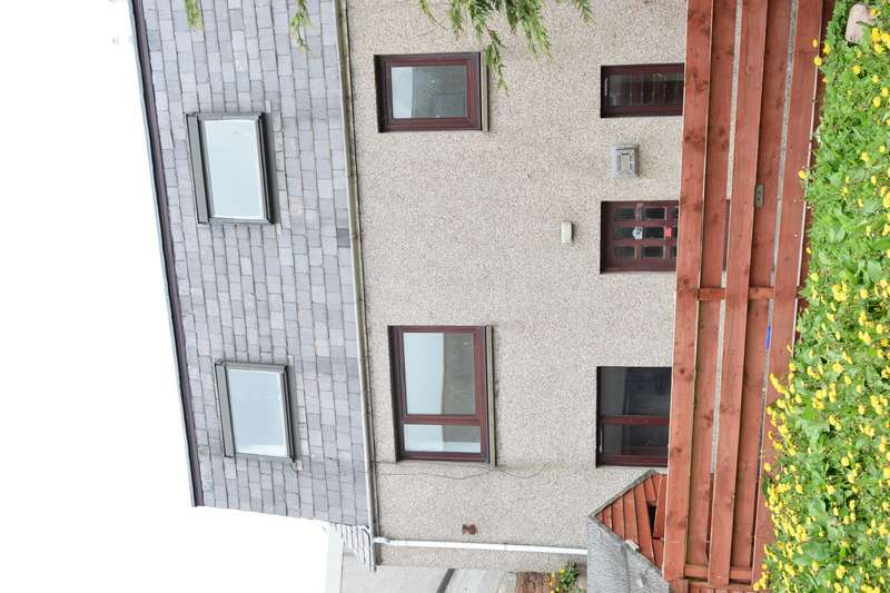 2 Bedroom Semi Detached For Sale In St Peter Street, Peterhead, AB42
