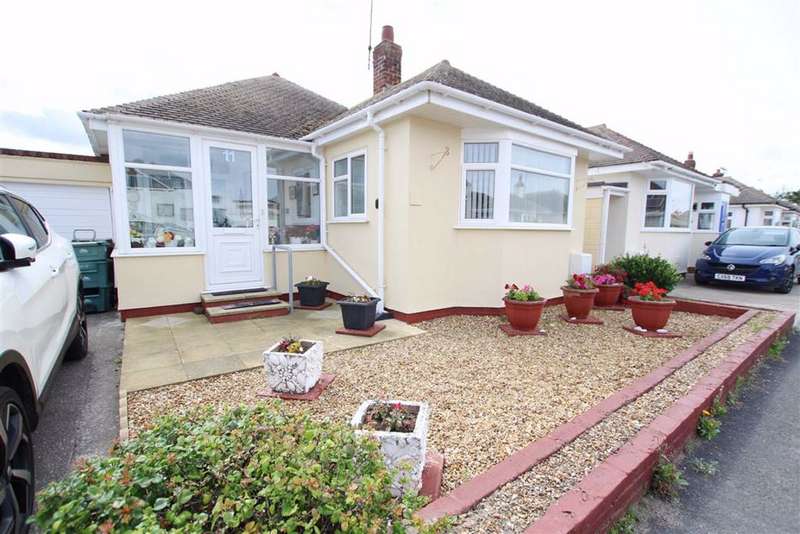 3 Bedroom Detached Bungalow For Sale In Trefor Avenue, Kinmel Bay, Rhyl