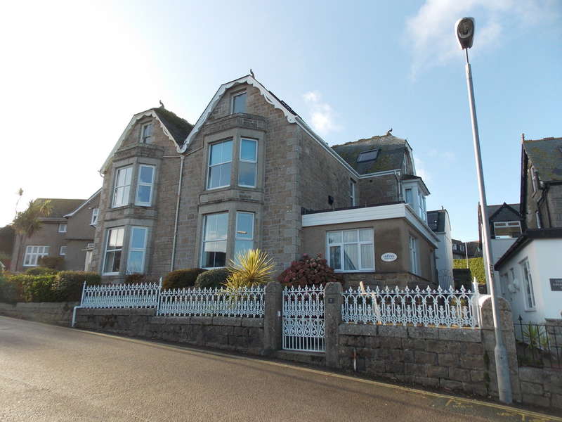 2 Bedroom Flat For Sale In Talland Road, St. Ives, TR26