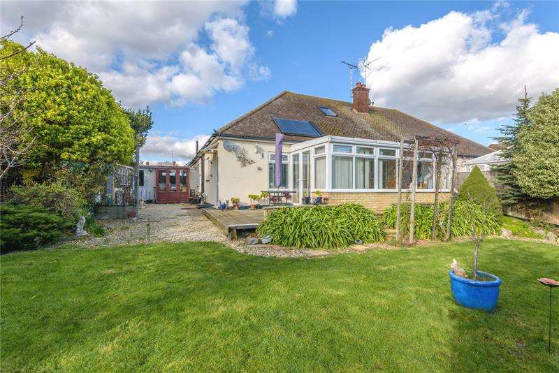 3 Bedroom Bungalow For Sale In Ashurst Avenue, Wick Estate, Southendon