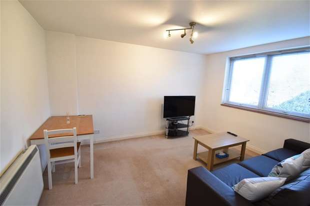 1 Bedroom Flat To Rent In The Avenue, Surbiton, KT5