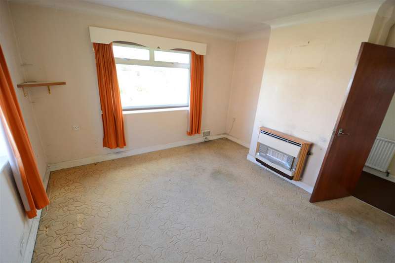 2 Bedroom Detached Bungalow For Sale In Flaxley Road, Selby, YO8