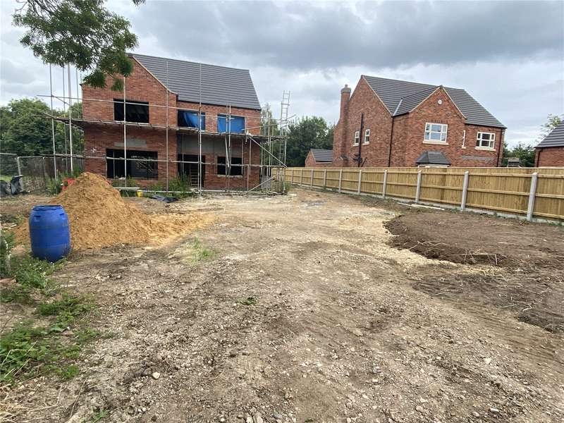 6 Bedroom House For Sale In Louth Road, New Waltham, DN36