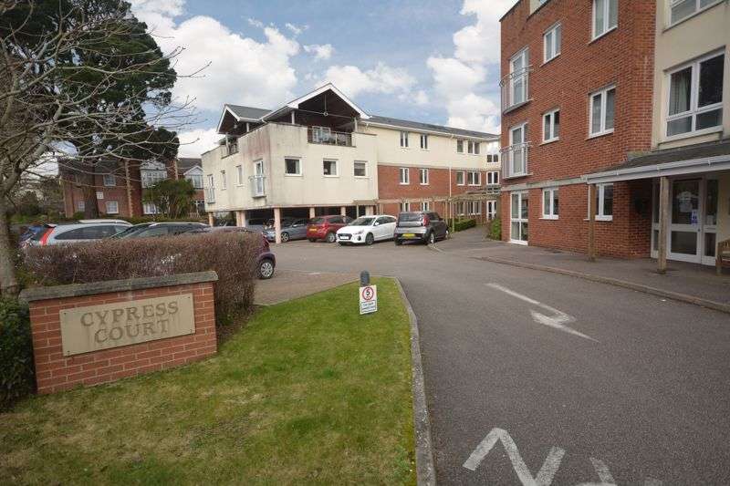 2 Bedroom Property For Sale In Cypress Court, Paignton, TQ4
