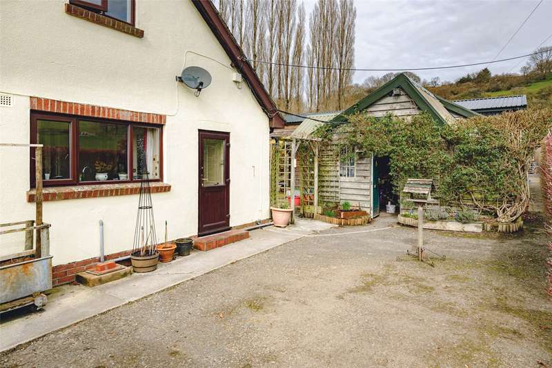 5 Bedroom Detached Bungalow For Sale In Penybont Road, Knighton, Powys, LD7