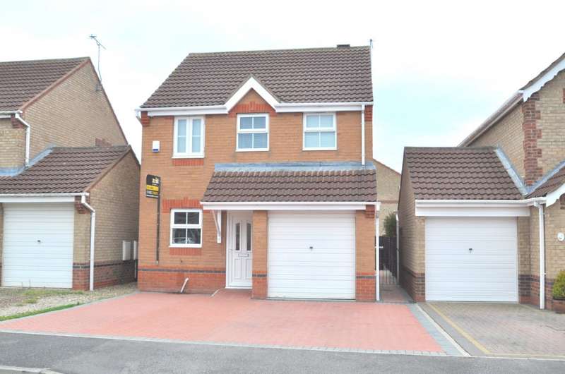 3 Bedroom Detached House For Sale In Blackwater Way, Kingswood, Hull, HU7