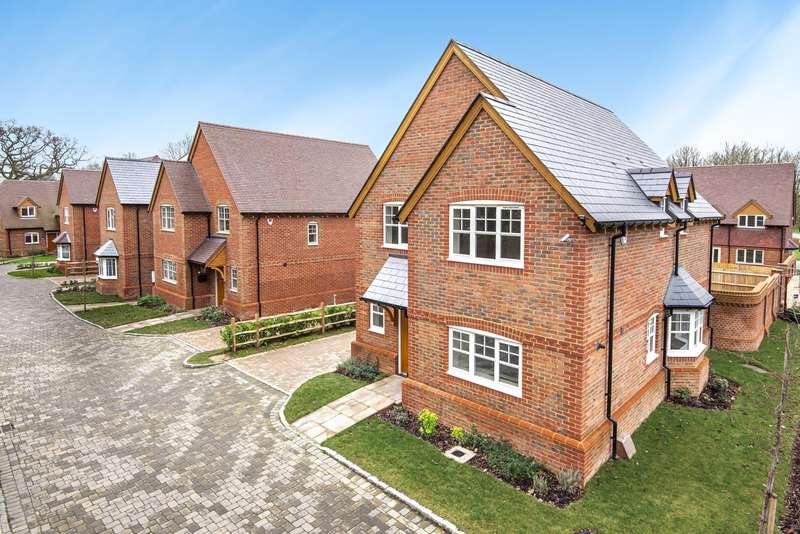 4 Bedroom Detached House For Sale In Baird Road, Arborfield, Reading, RG2