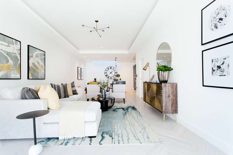 4 Bedroom Town House To Rent In Mandrell Road, London, SW2