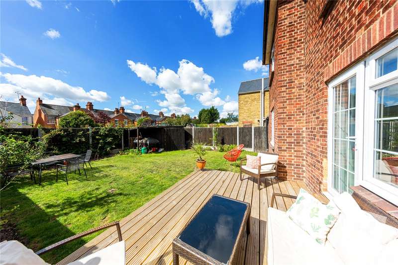 2 Bedroom For Sale In Rectory Lane, Chelmsford, Essex, CM1