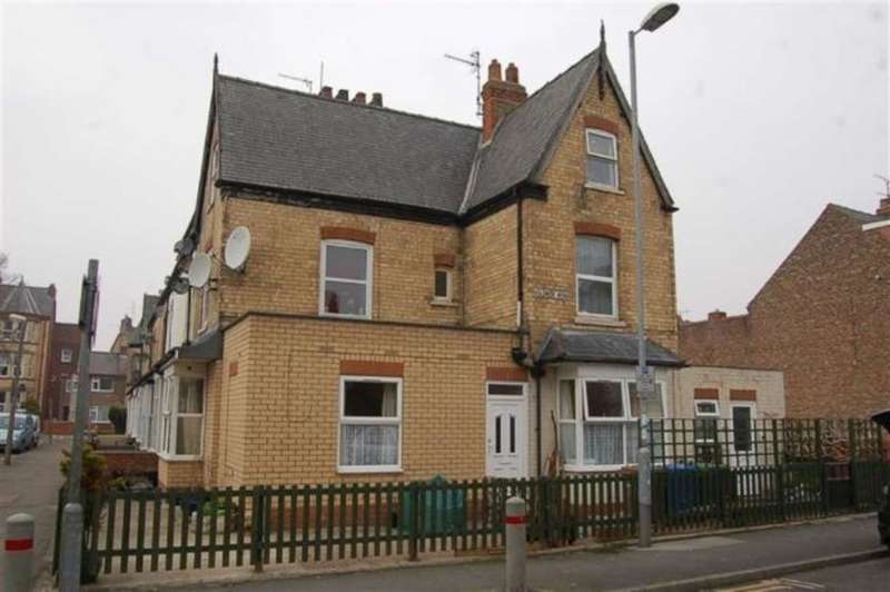 2 Bedroom Flat To Rent In Travis Street, Bridlington, YO15