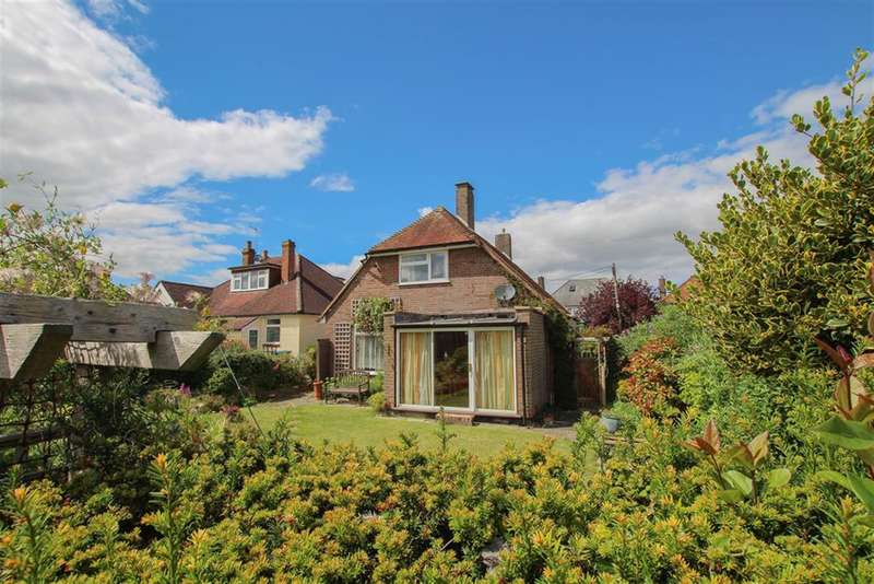 3 Bedroom Chalet House For Sale In Manor Road, Tring, HP23