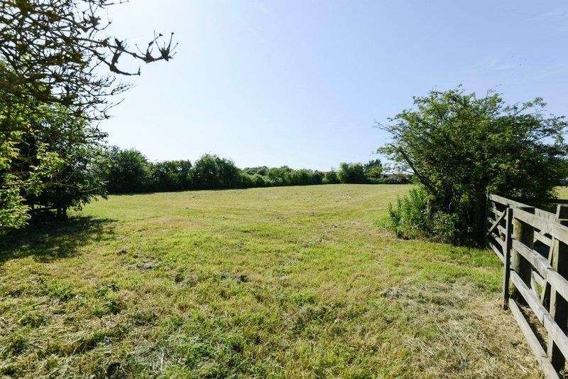 4 Bedroom Detached Bungalow For Sale In Smithy Lane, Scarisbrick