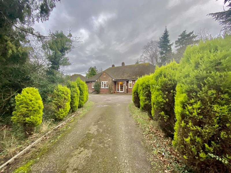 4 Bedroom Detached Bungalow For Sale In Well Lane, Heswall, Wirral, CH60