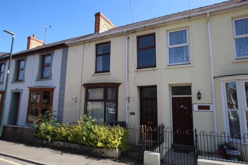 3 Bedroom House For Sale In Bryn Road, Lampeter, SA48