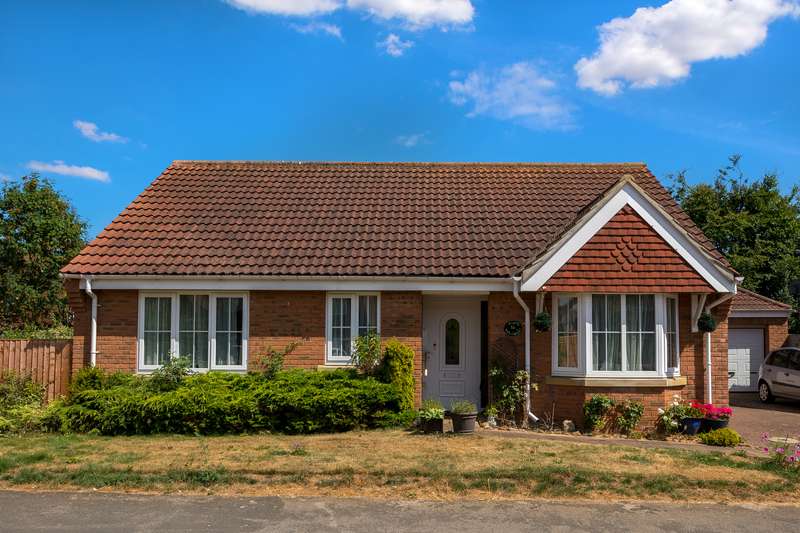 3 Bedroom Detached Bungalow For Sale In West Road, Ruskington, Sleaford