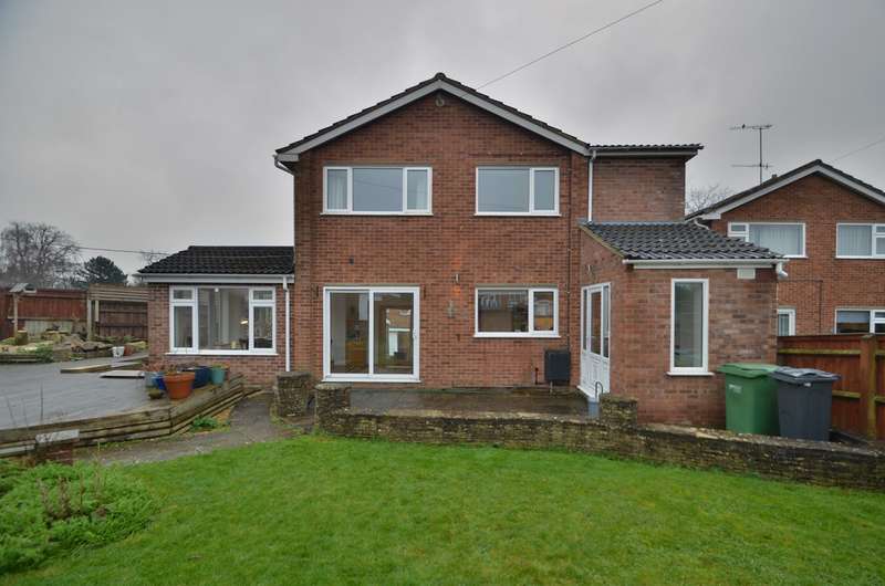 4 Bedroom Detached House For Sale In The Stirrup, Cashes Green, Stroud, GL5