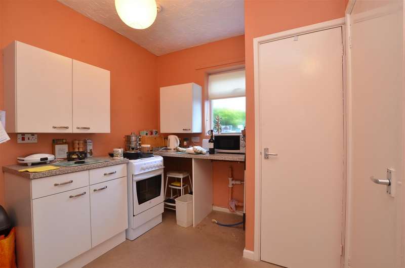 2 Bedroom Semi Detached Bungalow For Sale In Oak Avenue, Norwich, NR7