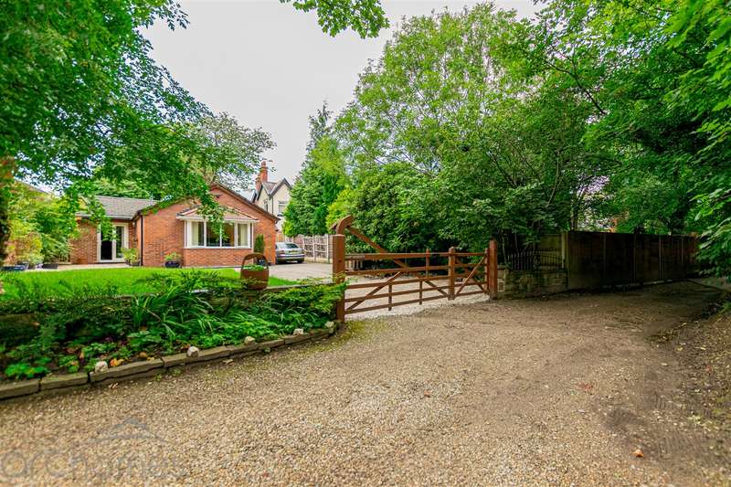 2 Bedroom Detached Bungalow For Sale In Martlew Drive, Atherton