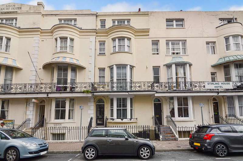 2 Bedroom Flat For Sale In Cavendish Place, Eastbourne, BN21