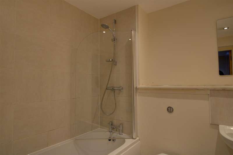 2 Bedroom Apartment To Rent In Pall Mall, Liverpool, L3
