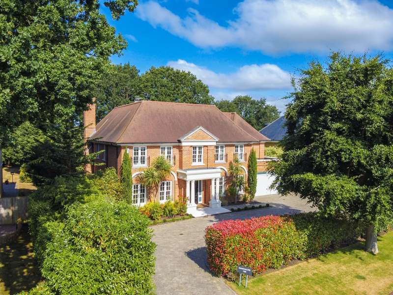 5 Bedroom Detached House For Sale In Ashley Park Avenue, Ashley Park