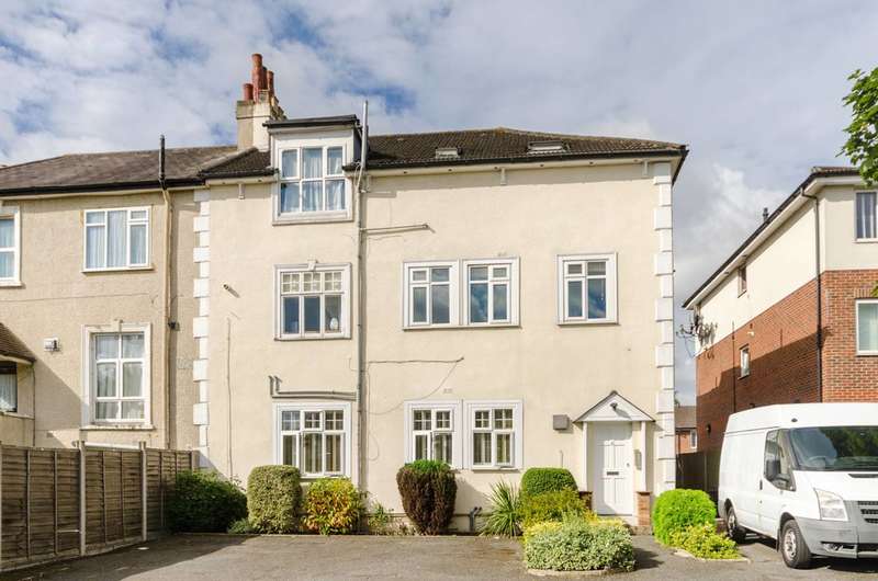 1 Bedroom Flat For Sale In South Norwood Hill, Norwood, SE25