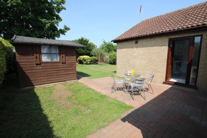 3 Bedroom Detached Bungalow For Sale In Ancaster Drive, Sleaford, NG34