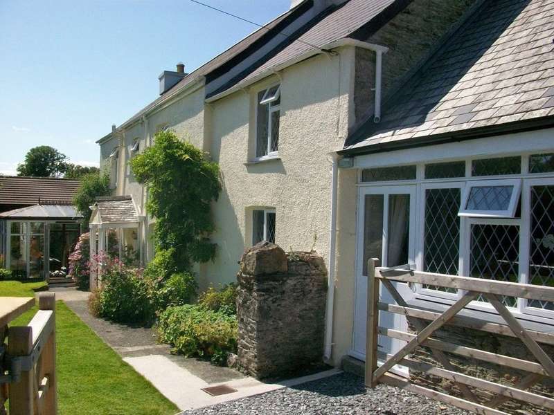4 Bedroom Cottage House For Sale In Holiday Let/annex buckland