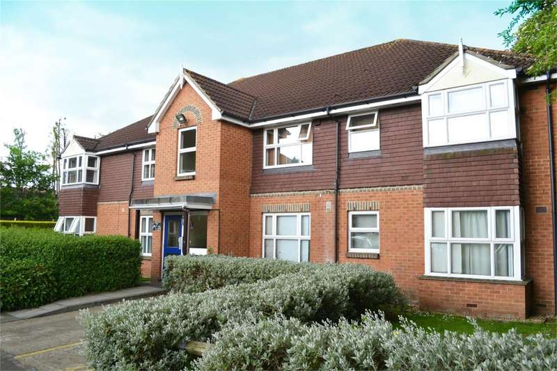 2 Bedroom Flat To Rent In Taylor Close, Hounslow, TW3