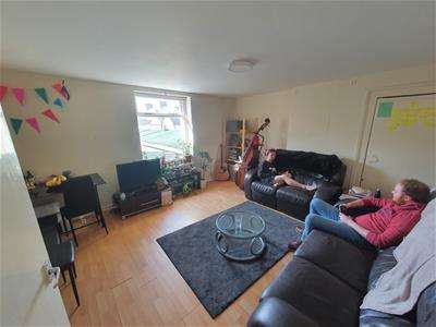 3 Bedroom Flat To Rent In City Road, Plasnewydd, Cardiff, CF24