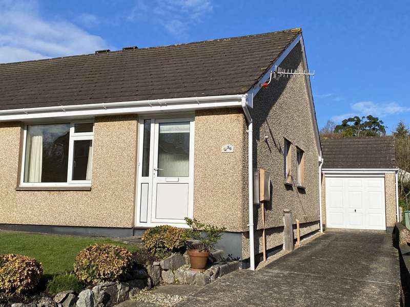 3 Bedroom Semidetached House For Sale In Palace Gardens, Chudleigh