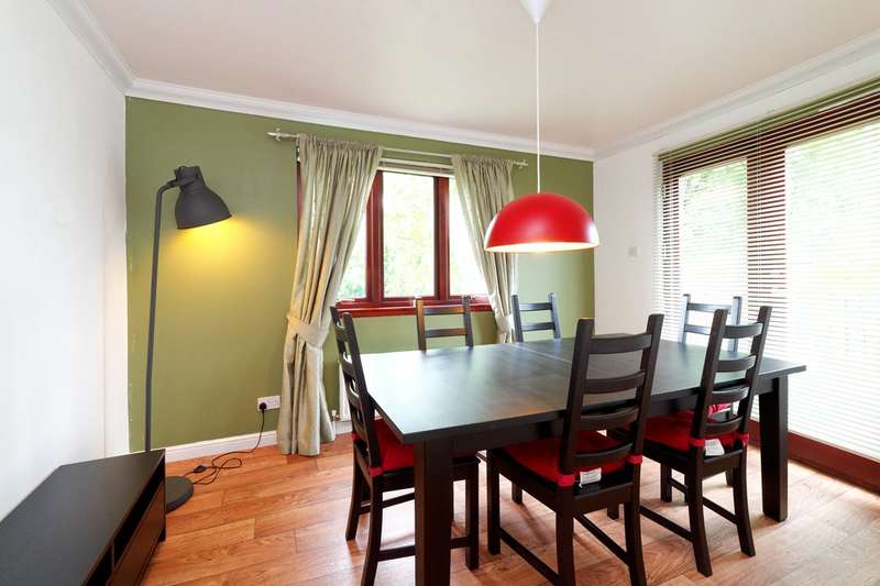 4 Bedroom Detached House For Sale In 17 Patrickbank Gardens, Elderslie