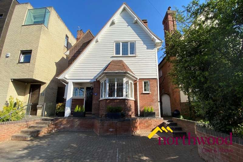 4 Bedroom Detached House For Sale In Somerset Road, Handsworth Wood