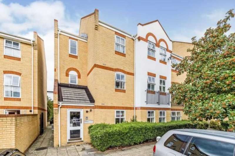 Houses to rent in Beckton, E6, Greater London