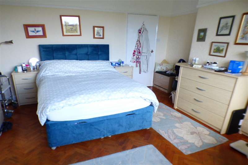 4 Bedroom Detached Bungalow For Sale In Weston Road, Runcorn, WA7