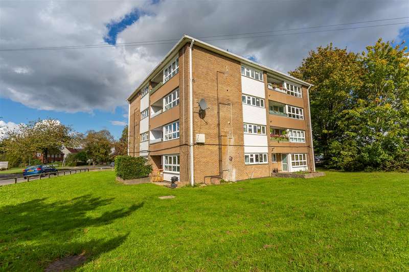 2 Bedroom Apartment For Sale In Merland Rise, Tadworth, KT20