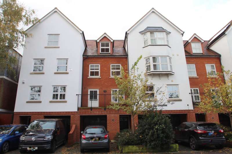 Houses for sale in Colchester, Essex