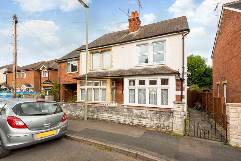 3 Bedroom Semi Detached For Sale In Somerset Road, Farnborough, GU14