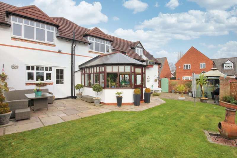 4 Bedroom Property For Sale In Crewe Road, Wistaston, Cheshire, CW2