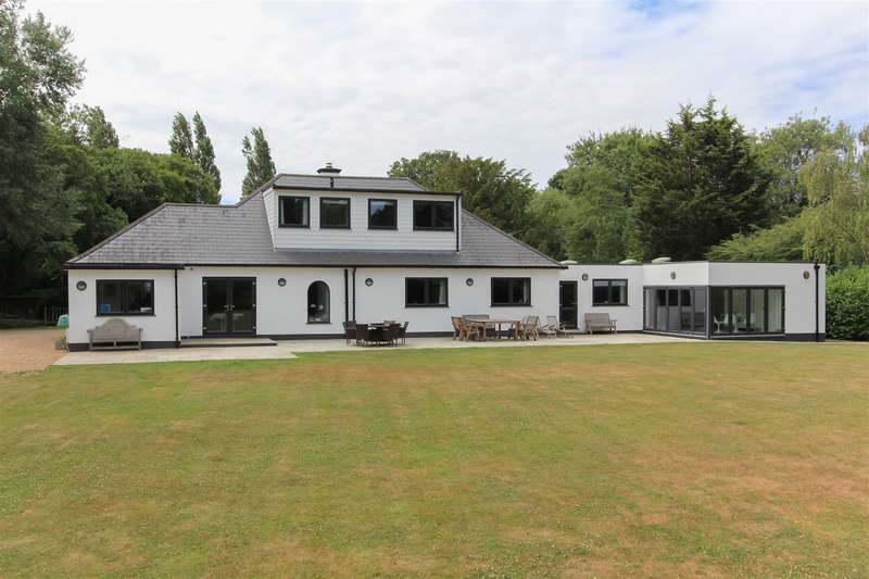5 Bedroom Detached House For Sale In Grasmere Road, Chestfield