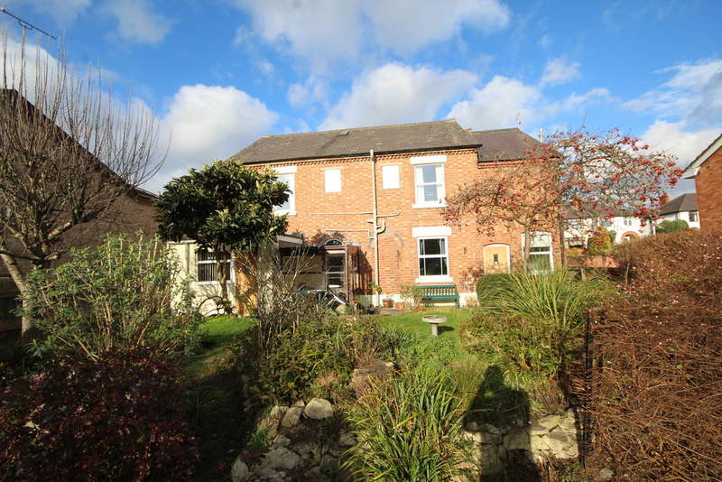 5 Bedroom Detached House For Sale In Whitchurch Road, Boughton, CH3
