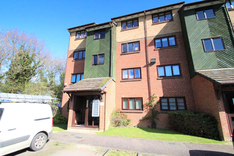 1 Bedroom Flat To Rent In Higham Station Avenue, Chingford, E4
