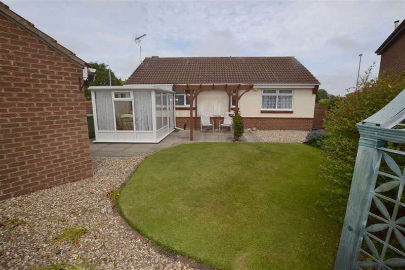 2 Bedroom Detached Bungalow For Sale In Pinfold Lane, Bridlington, YO16