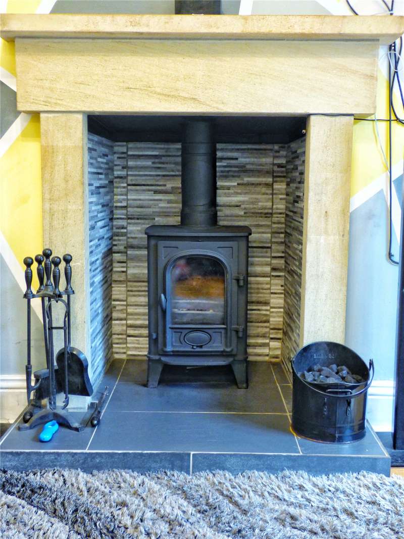 3 Bedroom End Of Terrace House For Sale In Isle Of Man Street