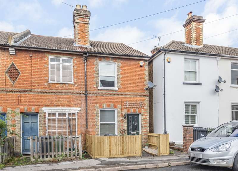 2 Bedroom End Of Terrace House For Sale In Road, Guildford, GU1