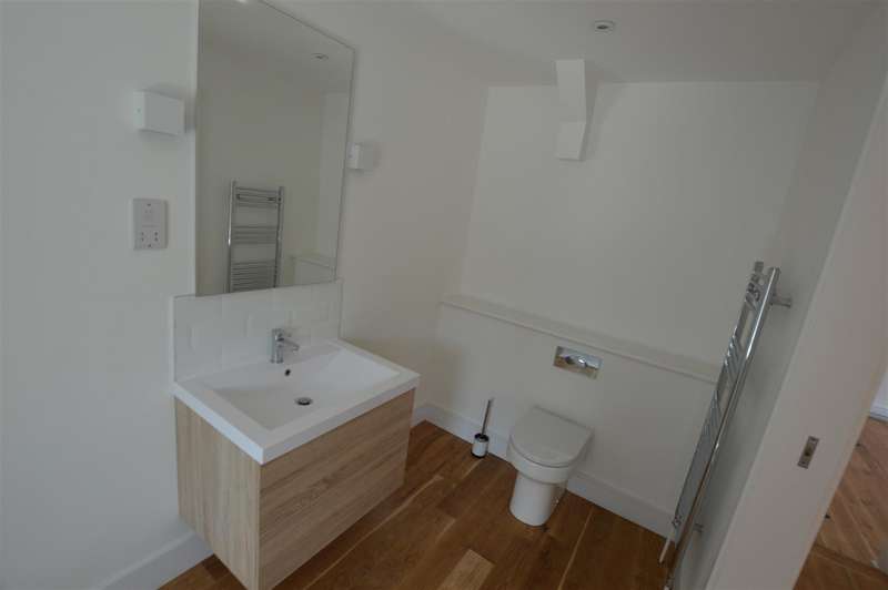 1 Bedroom Flat To Rent In The Island, Midsomer Norton, Radstock, BA3