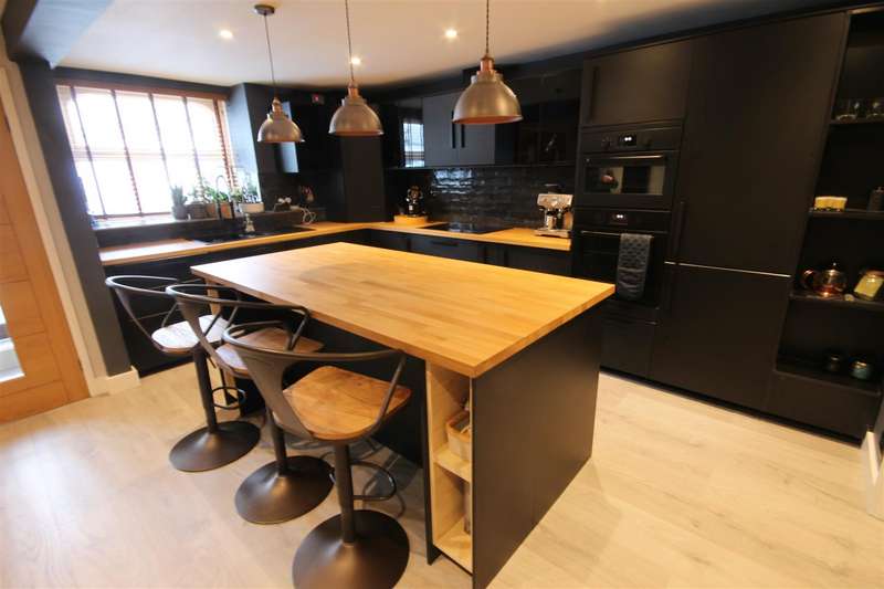 2 Bedroom Flat To Rent In Barrack Court, Barrack Road, Newcastle Upon Tyne, NE4