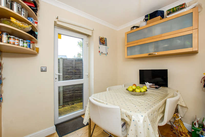 3 Bedroom House Sale Uxbridge